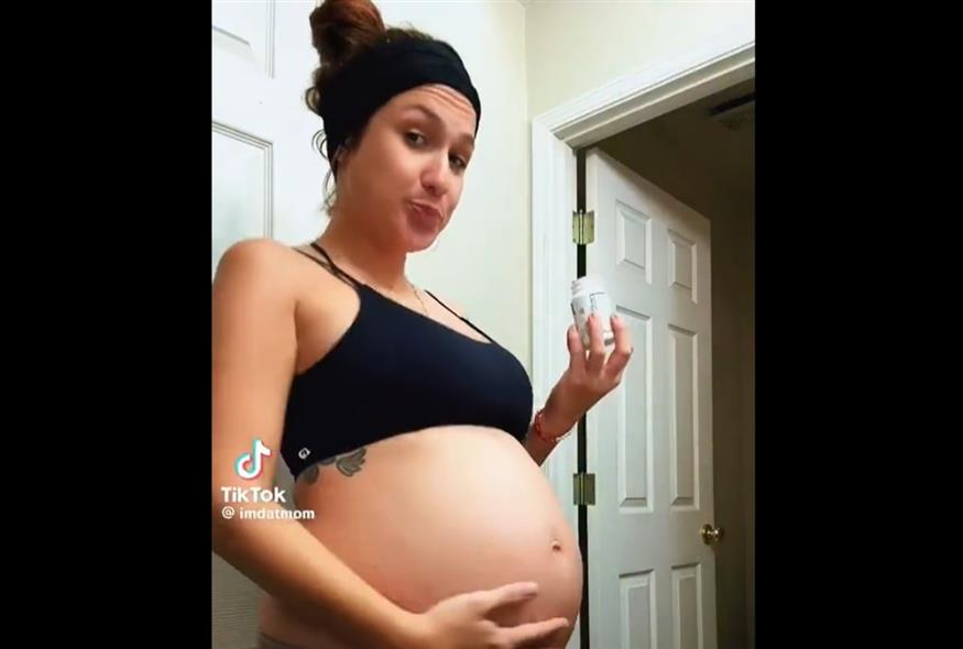 Έγκυος γυναίκα παίρνει παρακεταμόλη (X)