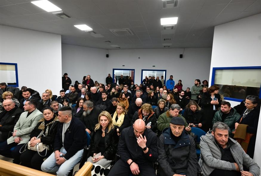 Τέμπη - Κατάμεστη η δικαστική αίθουσα Τέμπη - Κατάμεστη η δικαστική αίθουσα