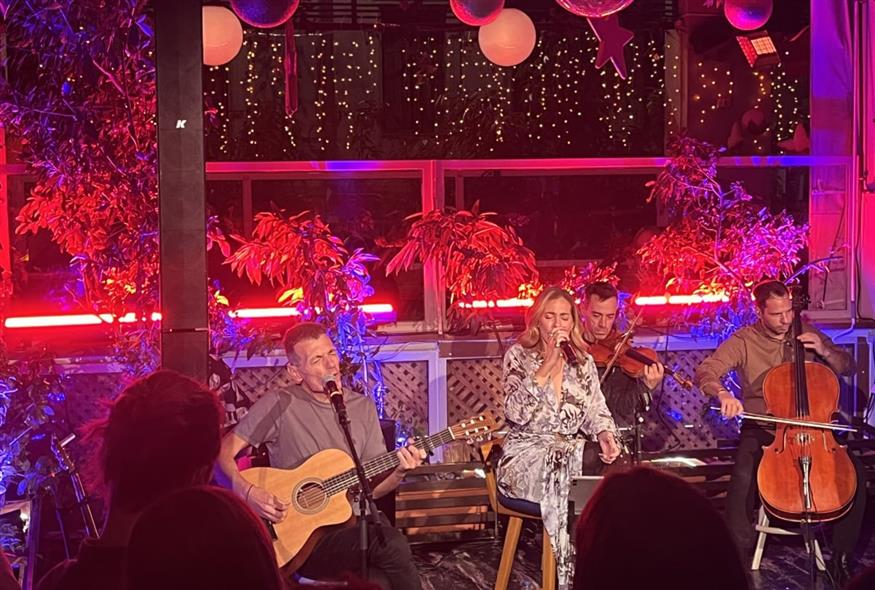 Μανώλης Φάμελλος και Νατάσσα Μποφίλιου (Copyright: ΕΘΝΟΣ)