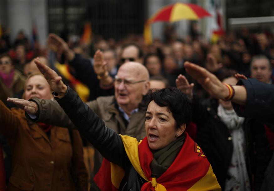 Ισπανοί ακροδεξιοί/(AP Photo/Manu Fernandez)