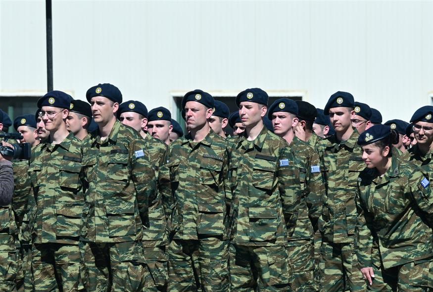 Ορκωμοσία Κασσελάκη στον στρατό/ Εurokinissi (gallery)
