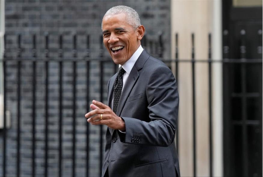 Ο Μπαράκ Ομπάμα στη Ντάοιυνινγκ Στριτ/Ap Photos