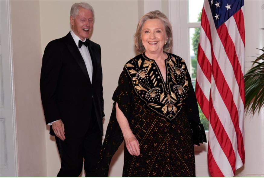 Ο Μπιλ και η Χίλαρι Κλίντον/AP Photos