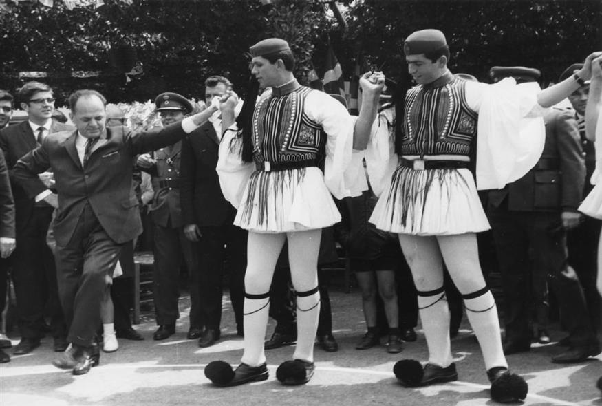 Ε, ρε γλέντιαααα...