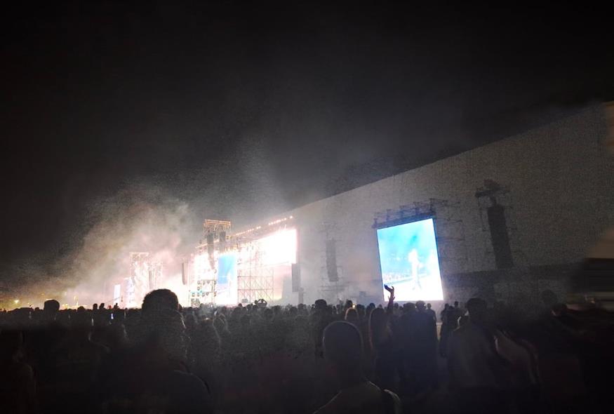 Στιγμιότυπο από τη συναυλία του ΛΕΞ στο ΟΑΚΑ (Copyright: ΕΘΝΟΣ)