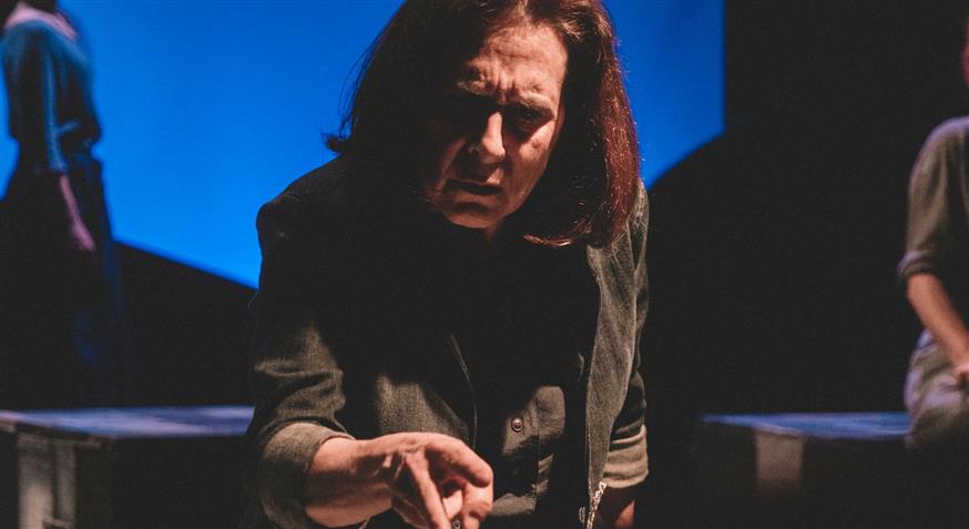 Μετά την περσινή επιτυχία της «Φόνισσας» του Παπαδιαμάντη, η παραγωγή της Πειραματικής Σκηνής της «Τέχνης» επαναλαμβάνεται ως τις 29 Οκτωβρίου
