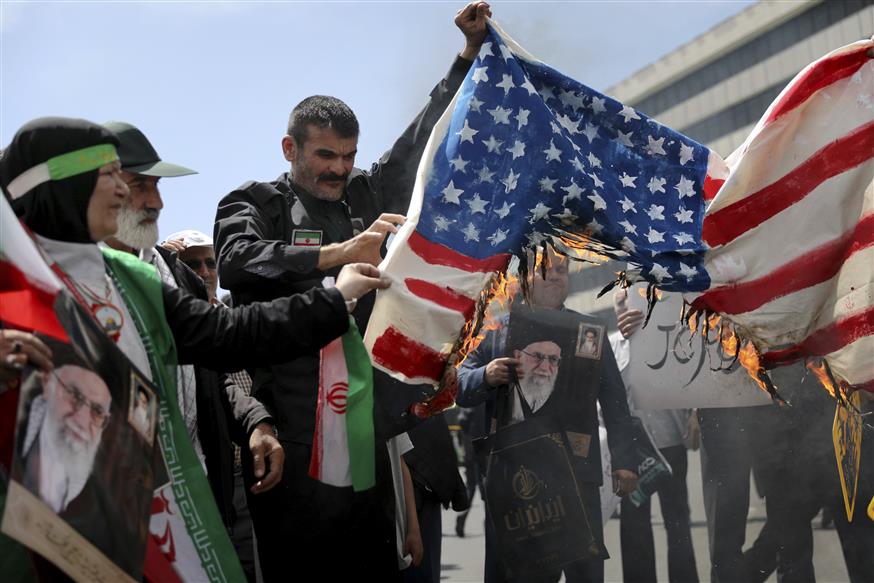Ο αντιαμερικανισμός είναι προφανής στο Ιράν /(AP Photo/Ebrahim Noroozi)