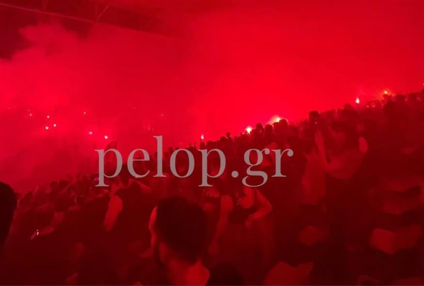 Στιγμιότυπο από τη συναυλία του ΛΕΞ στην Πάτρα (Copyright: pelop.gr)