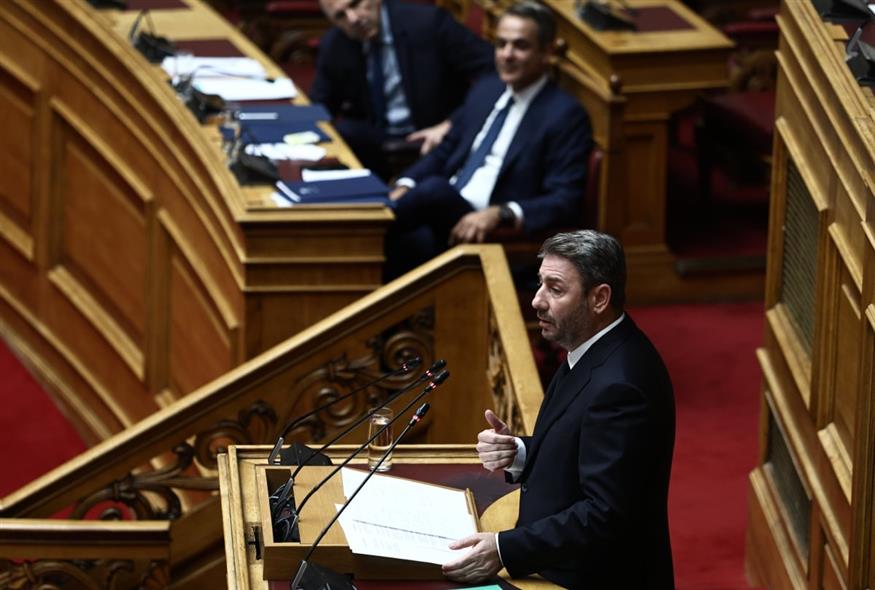 Ο Νίκος Ανδρουλάκης στη Βουλή (INTIME)