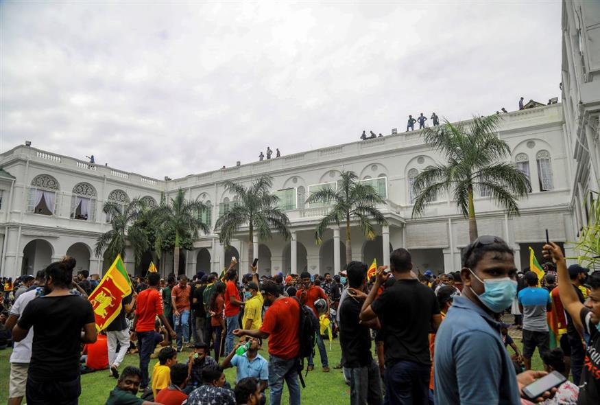 Διαδηλωτές στην προεδρική κατοικία στη Σρι Λάνκα/Ap Photos