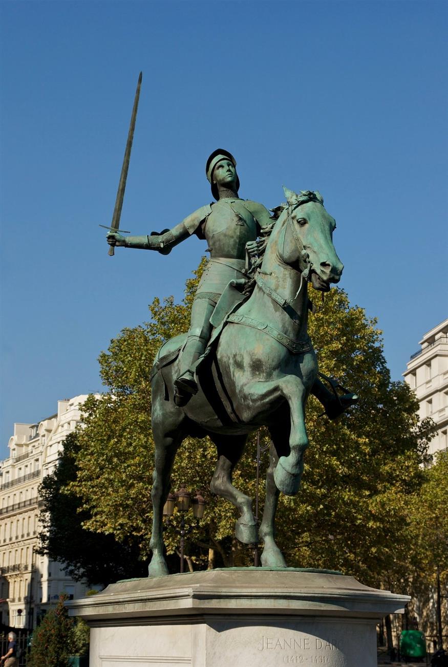 Το άγαλμα της Ζαν ντ Αρκ στο Παρίσι. /copyright wikimedia.org