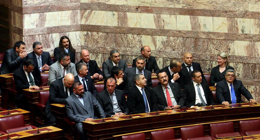 Η εγκληματική οργάνωση Χρυσή Αυγή στα έδρανα της Βουλής (eurokinissi)