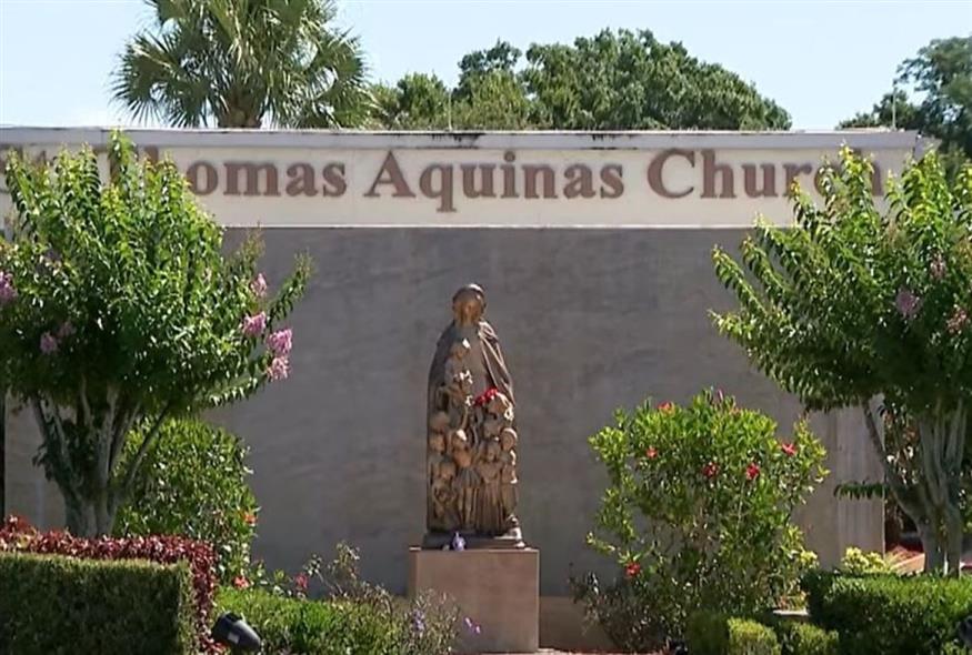 Η καθολική εκκλησία του Αγίου Θωμά του Ακινάτη στο Σεντ Κλάουντ της Φλόριντα (Video Capture)
