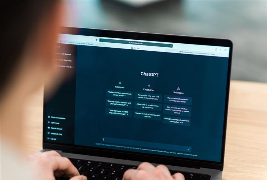 ChatGPT (FREEPIK.COM)