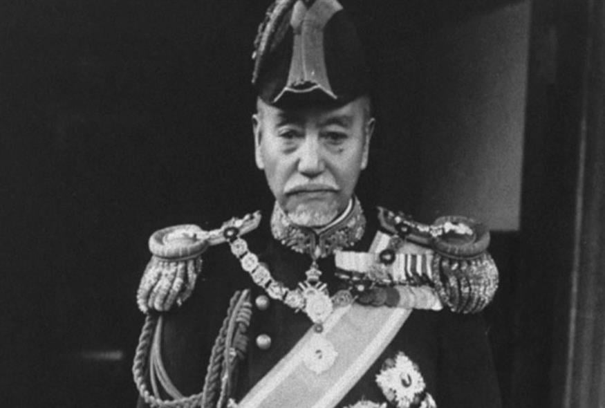 Ο ναύαρχος Τόγκο Χειχατσίρο, είχε μελετήσει τακτικές ναυμαχίας στη Μεγάλη Βρετανία.