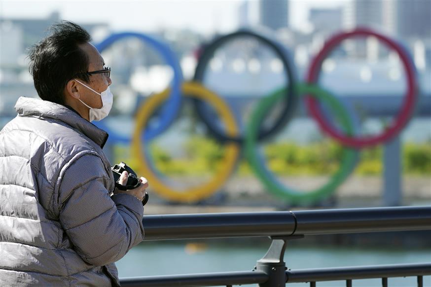 Οι Ολυμπιακοί Αγώνες θα φιλοξενηθούν στο Τόκιο έναν χρόνο μετά (AP Photo/Eugene Hoshiko)