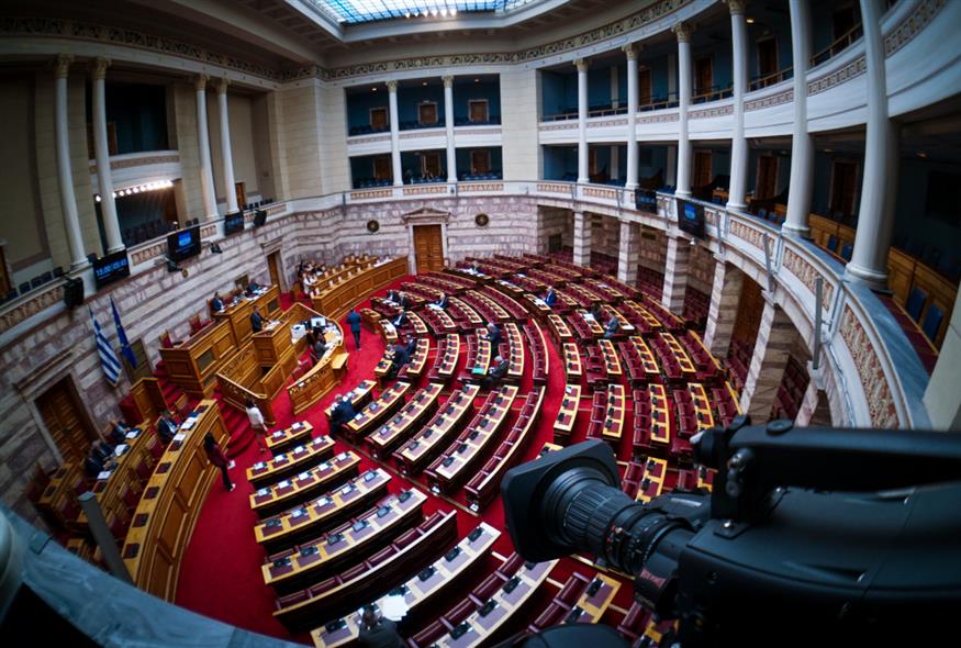 Ολομέλεια στη Βουλή (ΓΙΩΡΓΟΣ ΚΟΝΤΑΡΙΝΗΣ/EUROKINISSI)