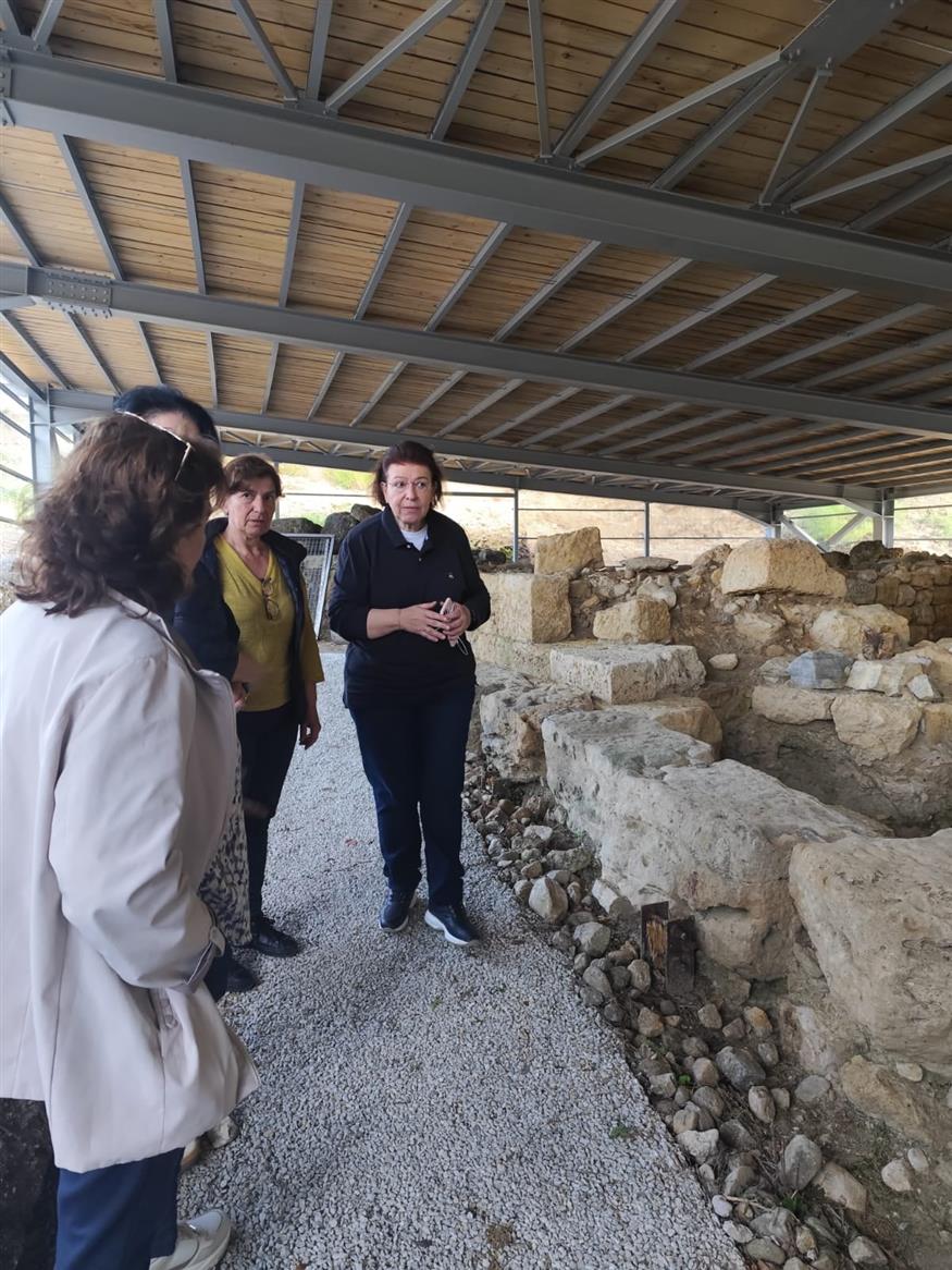 Αυτοψία στην ξύλινη γέφυρα στην Αμφίπολη