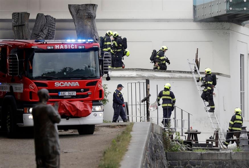 Τσέχοι πυροσβέστες - Φωτογραφία αρχείου (AP Photo/Petr David Josek)