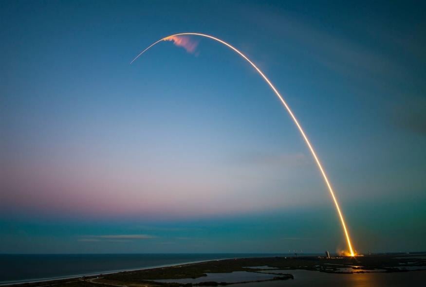 Πύραυλος (SpaceX on Unsplash)