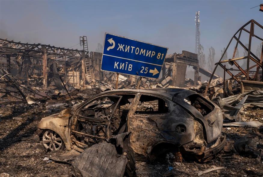 Ρωσικά πλήγματα στο Κίεβο (AP) Ρωσικά πλήγματα στο Κίεβο (AP)