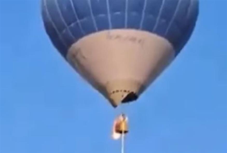 Το αερόστατο που επέβαινε το άτυχο ζευγάρι έπιασε φωτιά (Video Capture)
