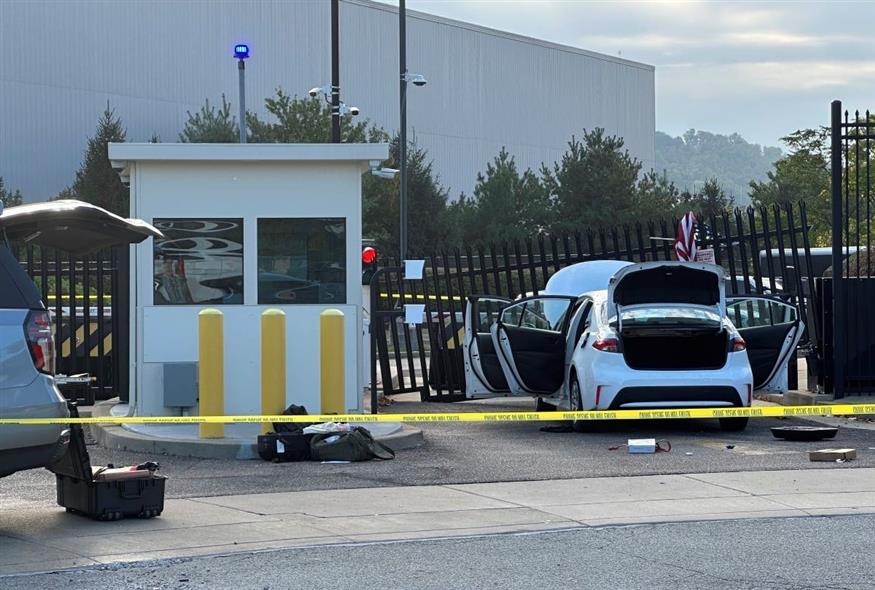 Αυτοκίνητο έπεσε στην πύλη του FBI στο Πίτσμπουργκ (Associated Press)