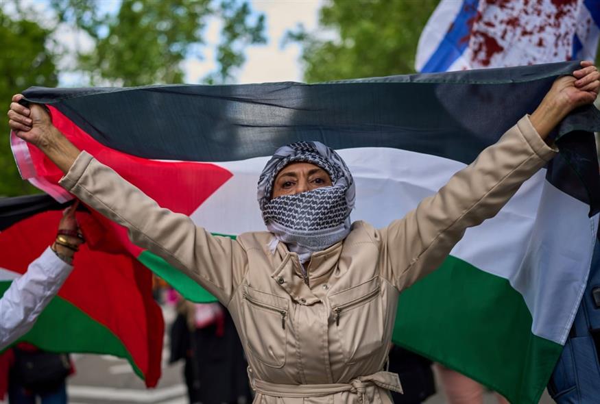 Συγκέντρωση αλληλεγγύης για την Παλαιστίνη στην Ισπανία (AP Photo/Manu Fernandez)
