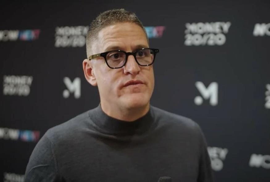 Ο Τομ Γκρίνγουντ (YouTube)