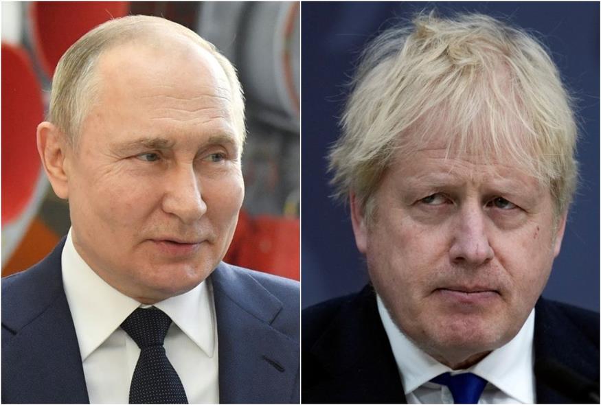 Ο Ρώσος πρόεδρος και ο Βρετανός ομόλογός του (Evgeny Biyatov, Sputnik, Kremlin Pool Photo via AP &amp; AP Photo/Matt Dunham, Pool)