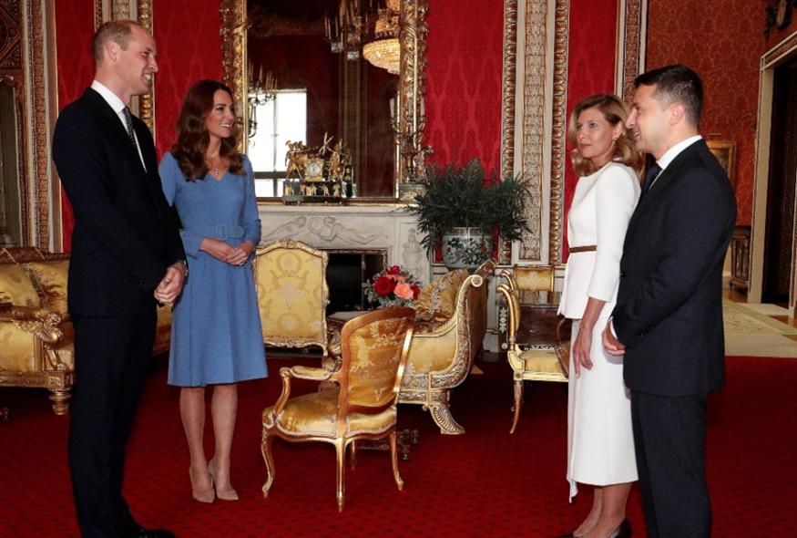 Όταν το ζεύγος Ζελένσκι συνάντησε την Κέιτ Μίντλετον και τον πρίγκιπα Oυίλιαμ (AP photo)