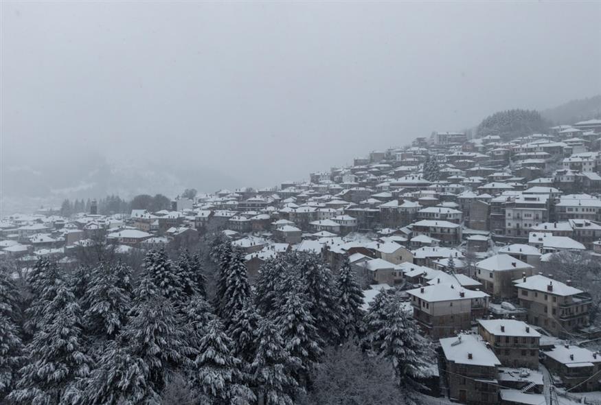 Χιόνια στο Μέτσοβο Ιωαννίνων (ΙΝΤΙΜΕ)