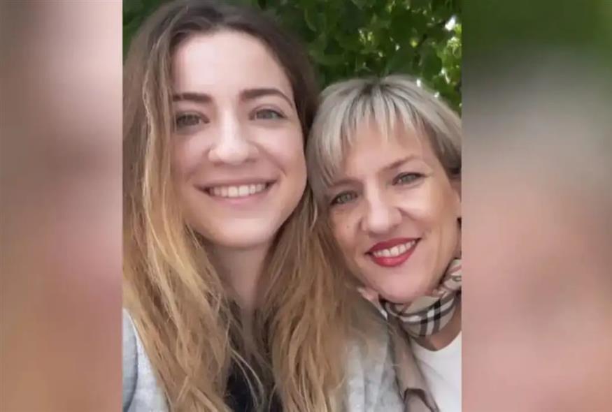 Η Γαρυφαλλιά και η μητέρα της