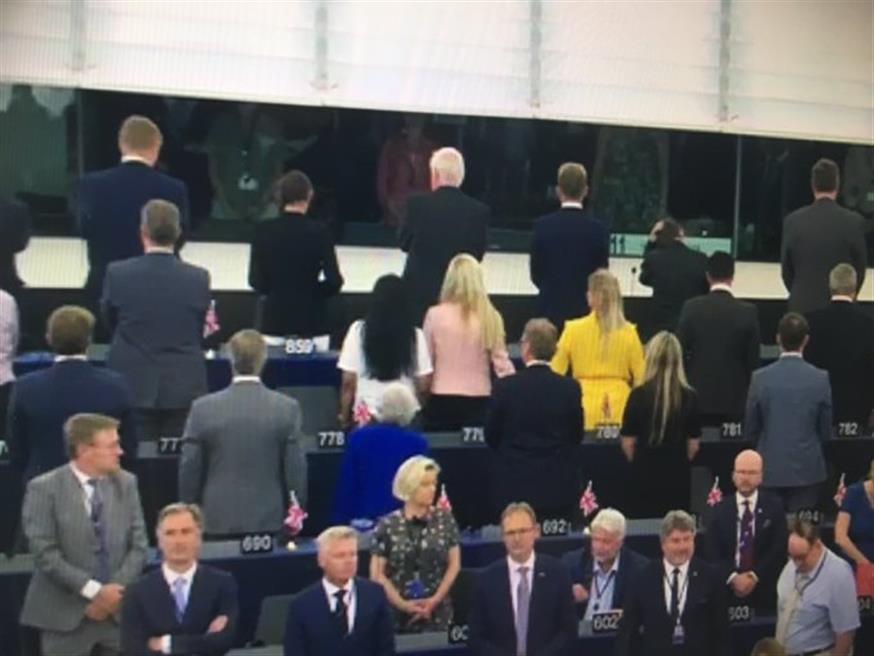 Οι ευρωβουλευτές του Brexit στο Ευρωκοινοβούλιο/Twitter