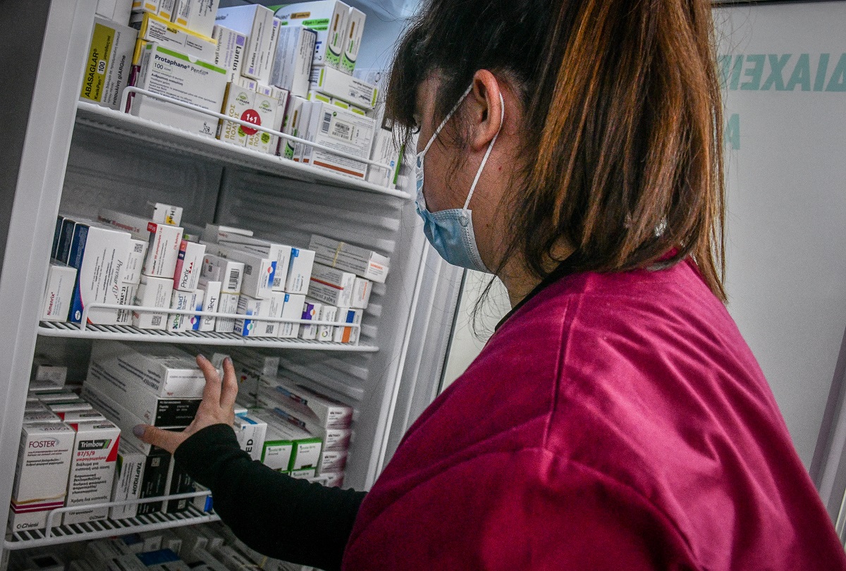 Έρχεται λουκέτο στα φαρμακεία του ΕΟΠΥΥ: Τι προβλέπει το σχέδιο Χρυσοχοΐδη για κατ’ οίκον μεταφορά φαρμάκων - Πότε θα γίνουν οι αλλαγές