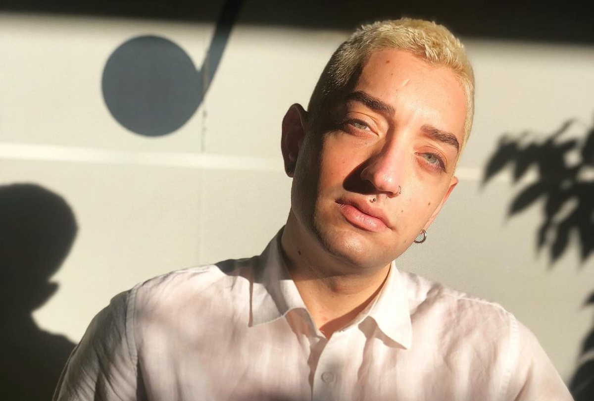 Γιάννης Κατινάκης για την ομοφοβική επίθεση που δέχτηκε: «Ηταν η σταγόνα που ξεχείλισε το ποτήρι»