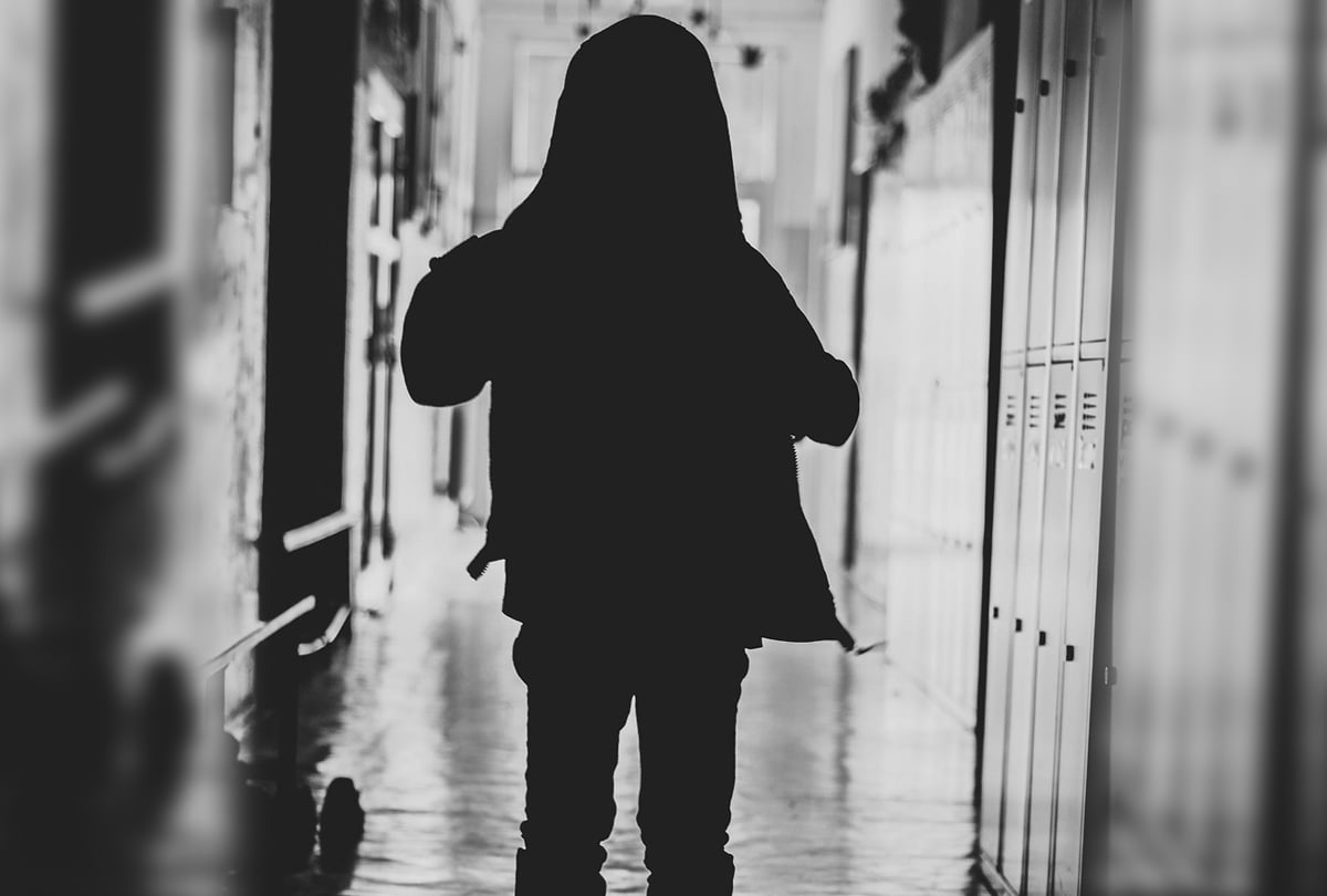 Σοκ στις Σέρρες: 14χρονη κατήγγειλε τον πατριό της για βιασμό