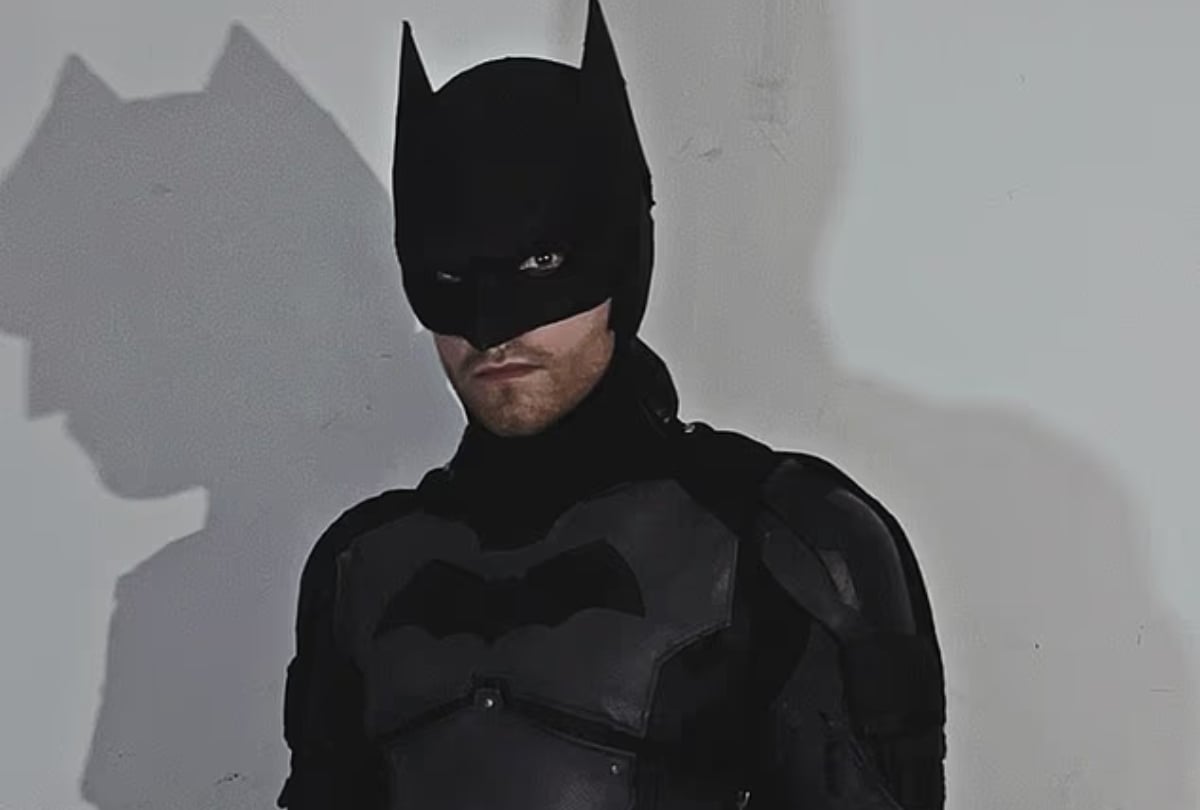 Batomon Ranks Batman-costumed man retrieves stolen handbag in Norwich | News Minimalist