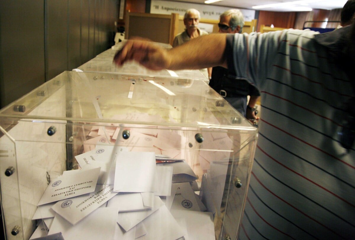«Κλειδί» οι αναποφάσιστοι για το αποτέλεσμα των εκλογών - Οι επόμενες κινήσεις από ΝΔ και ΣΥΡΙΖΑ για να τους «κερδίσουν»