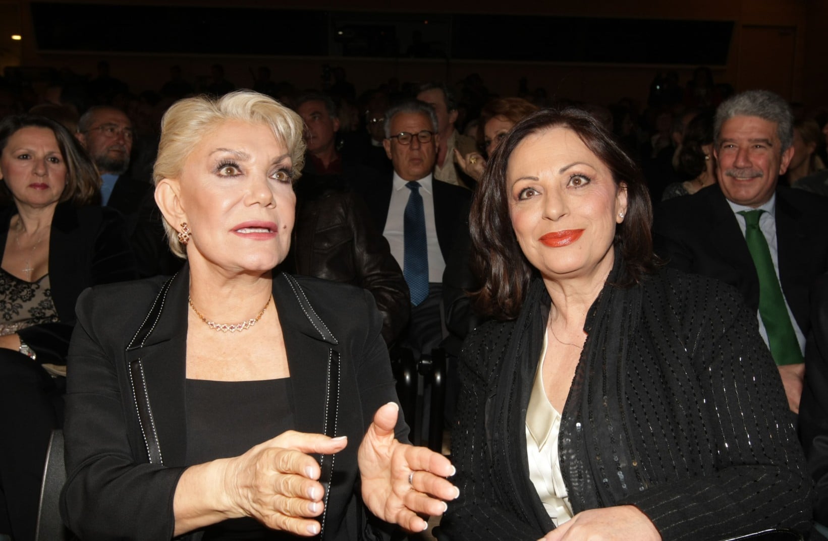 Χάρις Αλεξίου - 50 χρόνια στο τραγούδι: Οσα δεν έζησε και η λατρεία στη Μαρινέλλα | Έθνος