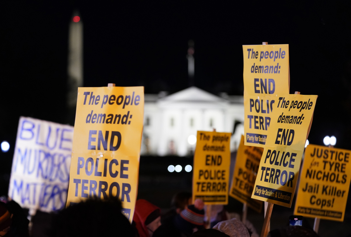 «Απλά προσπαθώ να πάω σπίτι»: Συγκλονίζει η νέα αστυνομική θηριωδία στις ΗΠΑ - Τα 4 σημεία που «μαρτυρούν» την αγριότητα