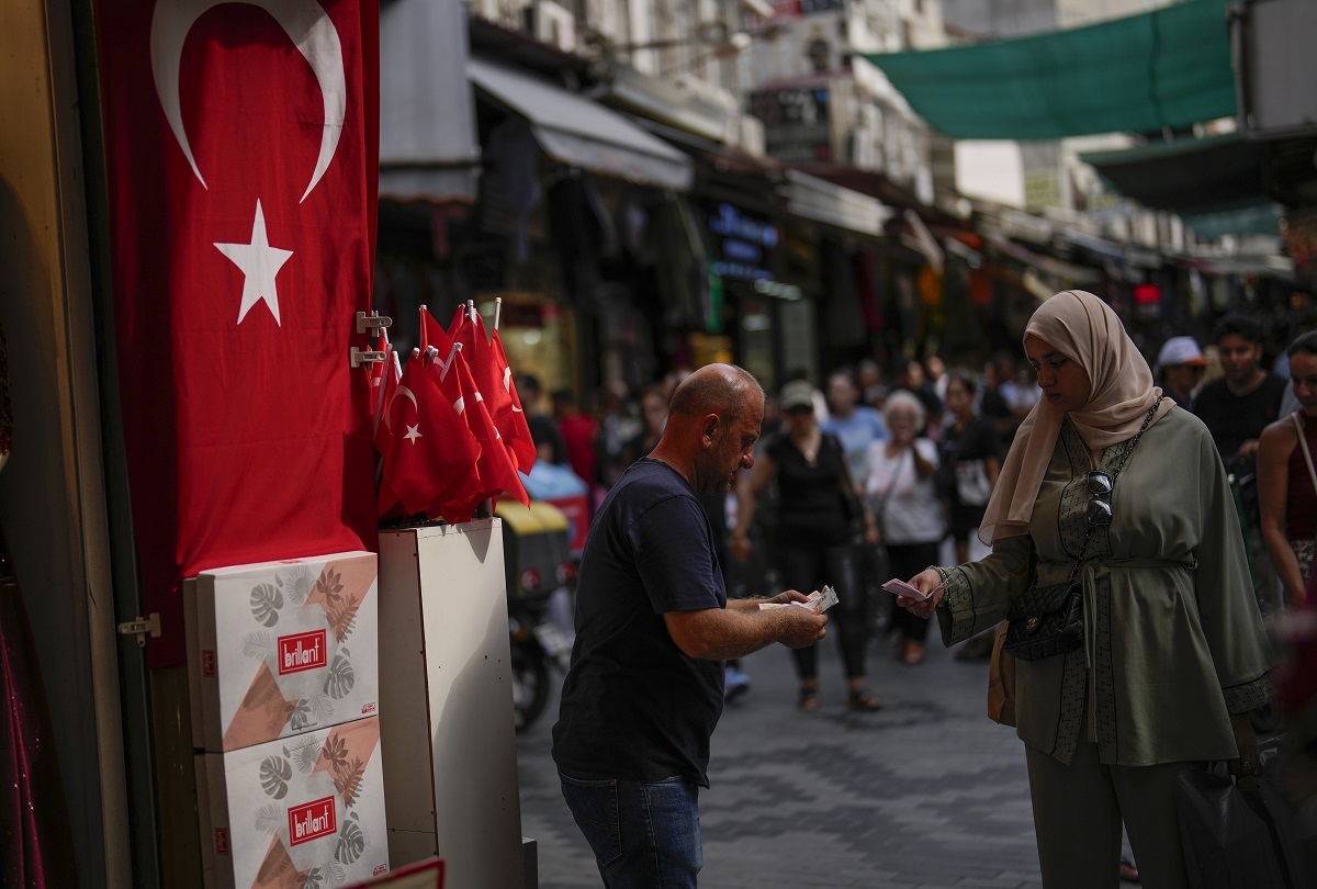 Τουρκία: Οι πολίτες βάζουν κακό βαθμό στην οικονομική διαχείριση της κυβέρνησης