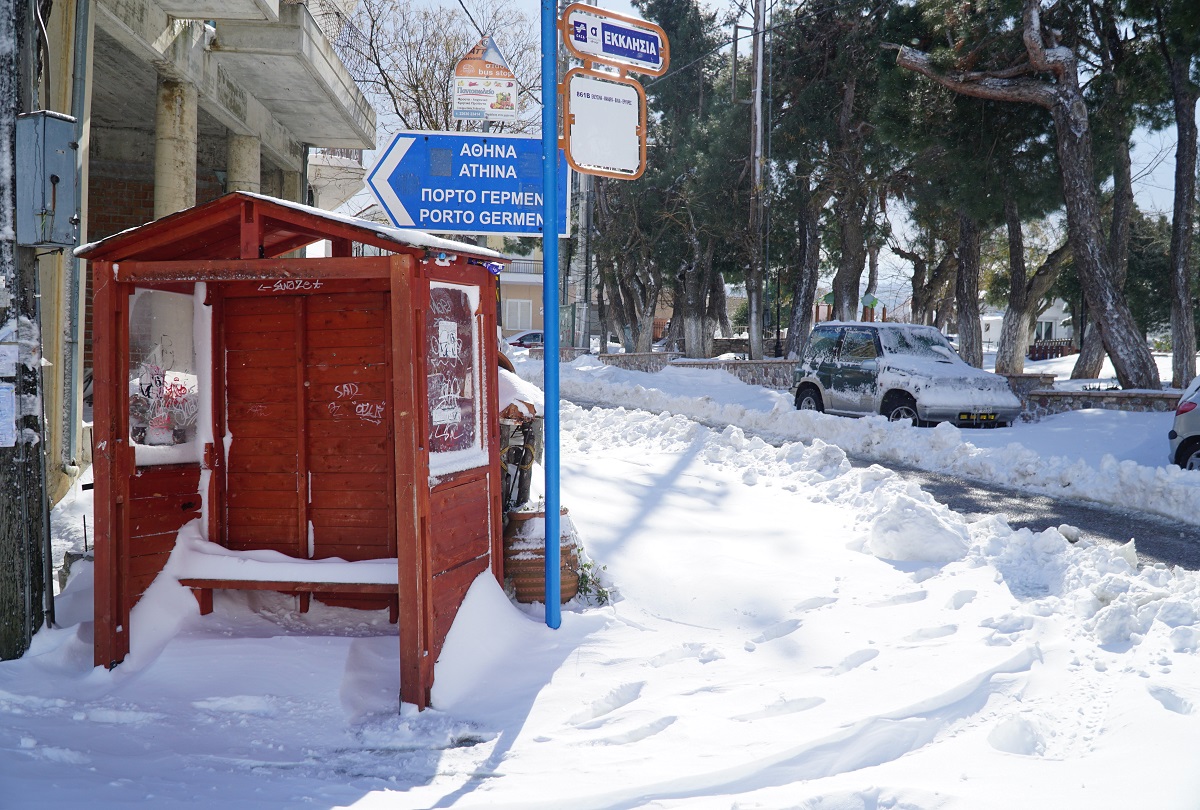 Κακοκαιρία Μπάρμπαρα: Συνεχίζεται ο χιονιάς και την Τετάρτη – Η πρόγνωση της ΕΜΥ για την Αττική, προειδοποίηση για παγετό