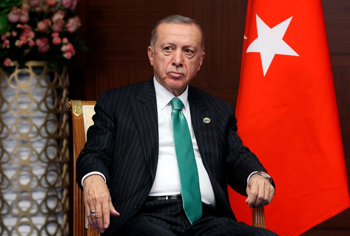 Τουρκία: Αντιδυτικές «κορώνες» από Ερντογάν και παζάρια με το ΝΑΤΟ - Οδηγίες σε Τούρκους πολίτες για ΕΕ και ΗΠΑ