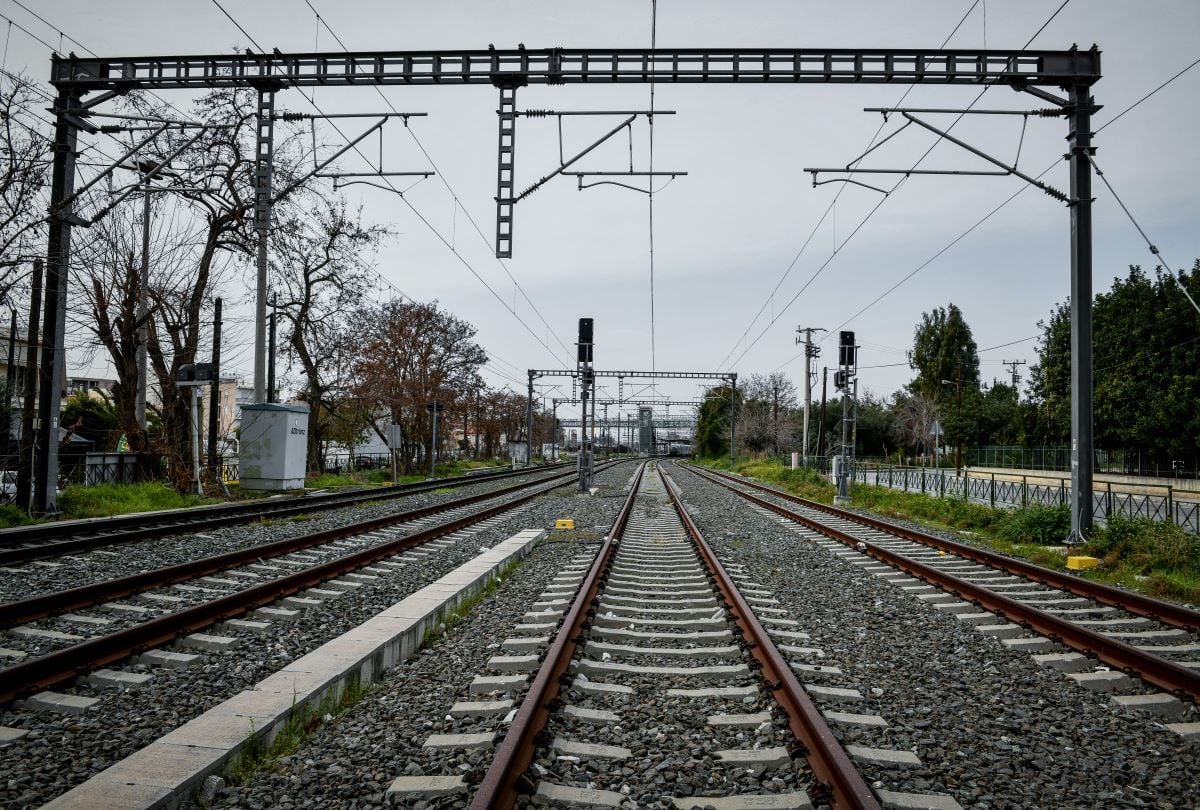 Χωρίς GSMR η επανέναρξη των δρομολογίων των τρένων μετά το δυστύχημα στα Τέμπη – Ο ΟΣΕ τοποθετεί πλοηγό για την ασφάλεια