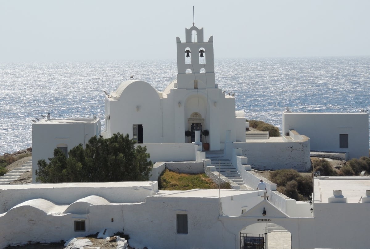 Κυκλάδες: 3 νησιά στους 7 πιο απειλούμενους τόπους πολιτιστικής κληρονομιάς στην Ευρώπη