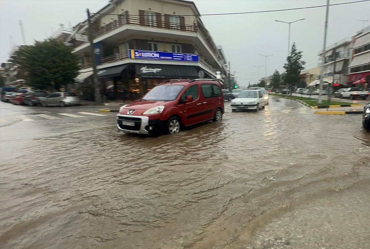 Προετοιμάζονται οι κάτοικοι της Θεσσαλίας για την κακοκαιρία - Πότε θα πέσουν τα μεγαλύτερα ύψη βροχής