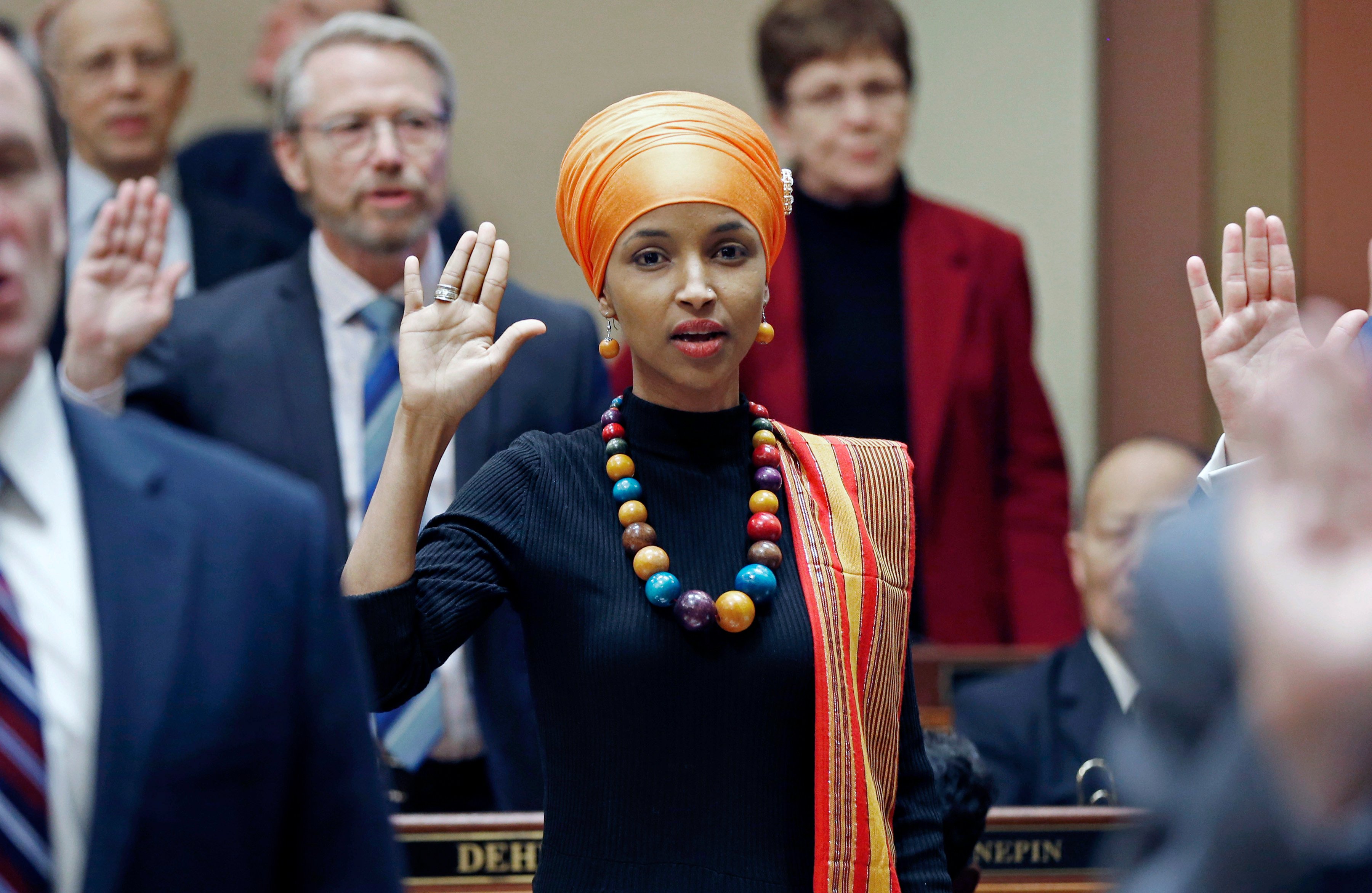 Η Ιλχάν Όμαρ και η Ρασίντα Τλάιμπ έγιναν οι πρώτες μουσουλμάνες που εξελέγησαν στο αμερικανικό Κογκρέσο (AP/Jim Mone)