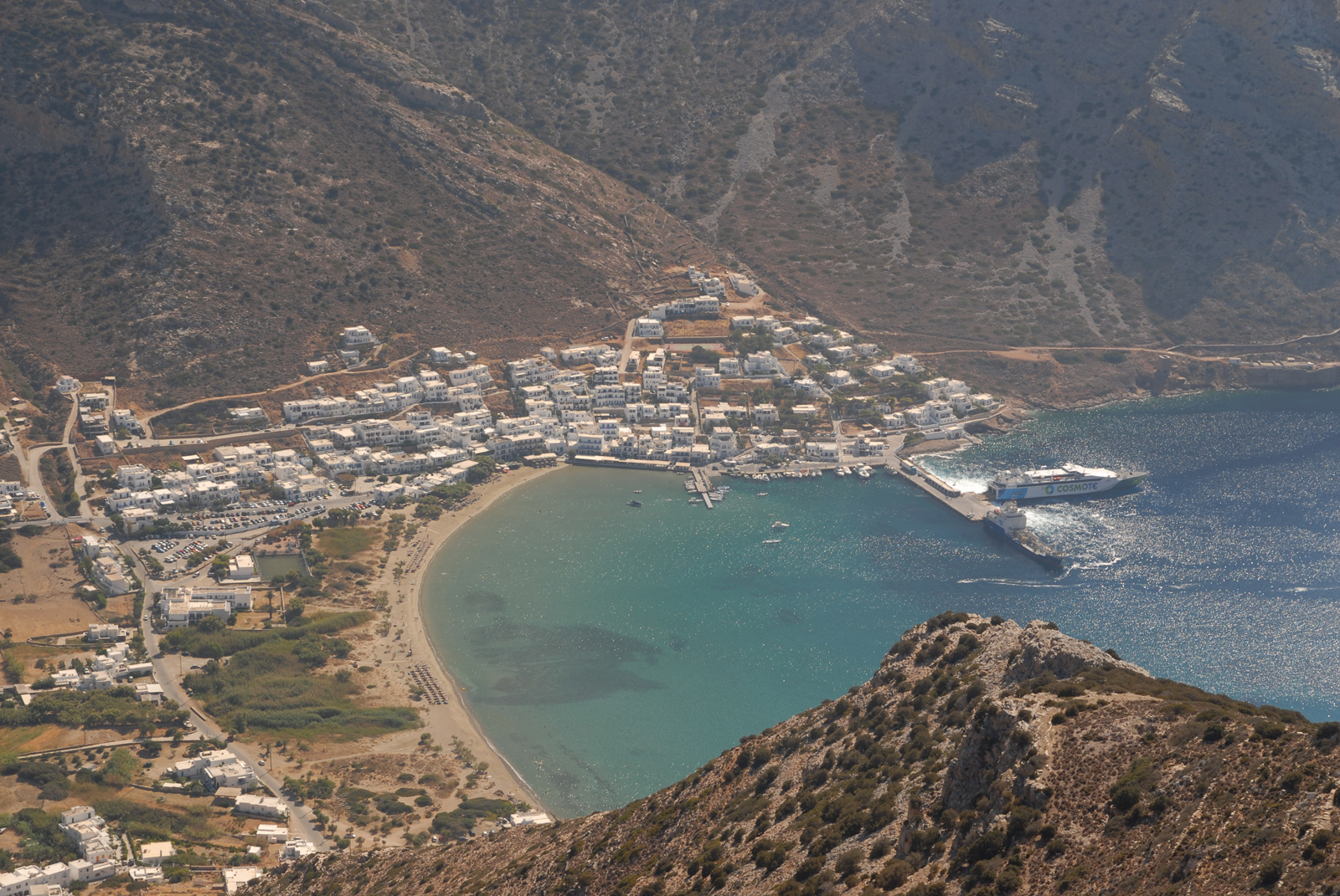 dsc_0063_kamares_thea_apo_agio_symeon_sifnos.jpg