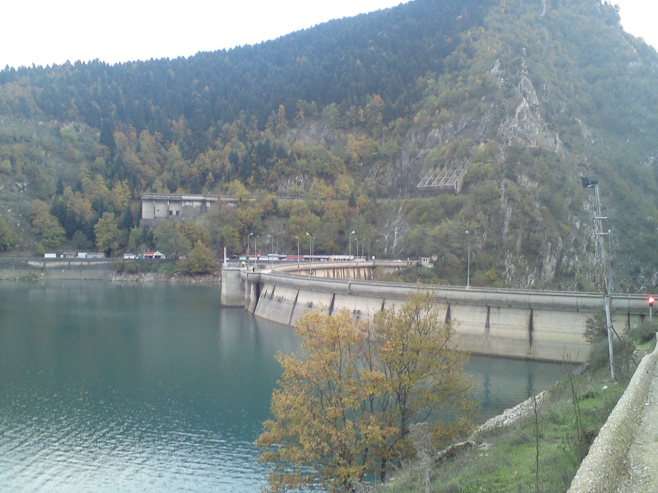 lake_plastira_dam_2.jpg